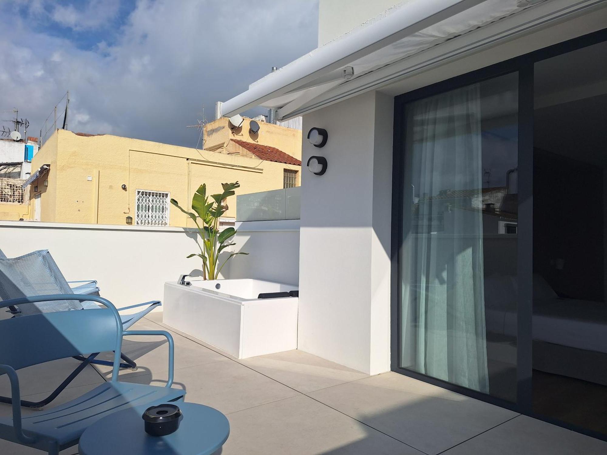 Alenti Sitges Hotel מראה חיצוני תמונה
