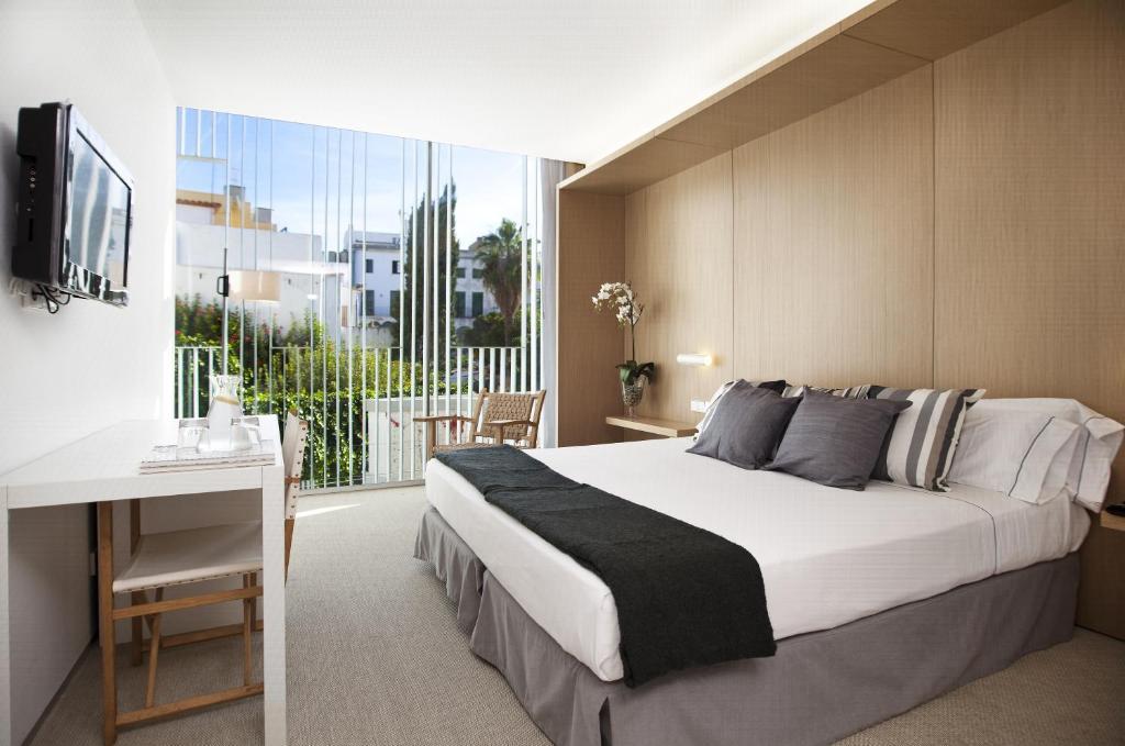 Alenti Sitges Hotel חדר תמונה
